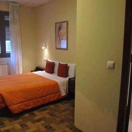 Hostal Real Vigo Exteriör bild