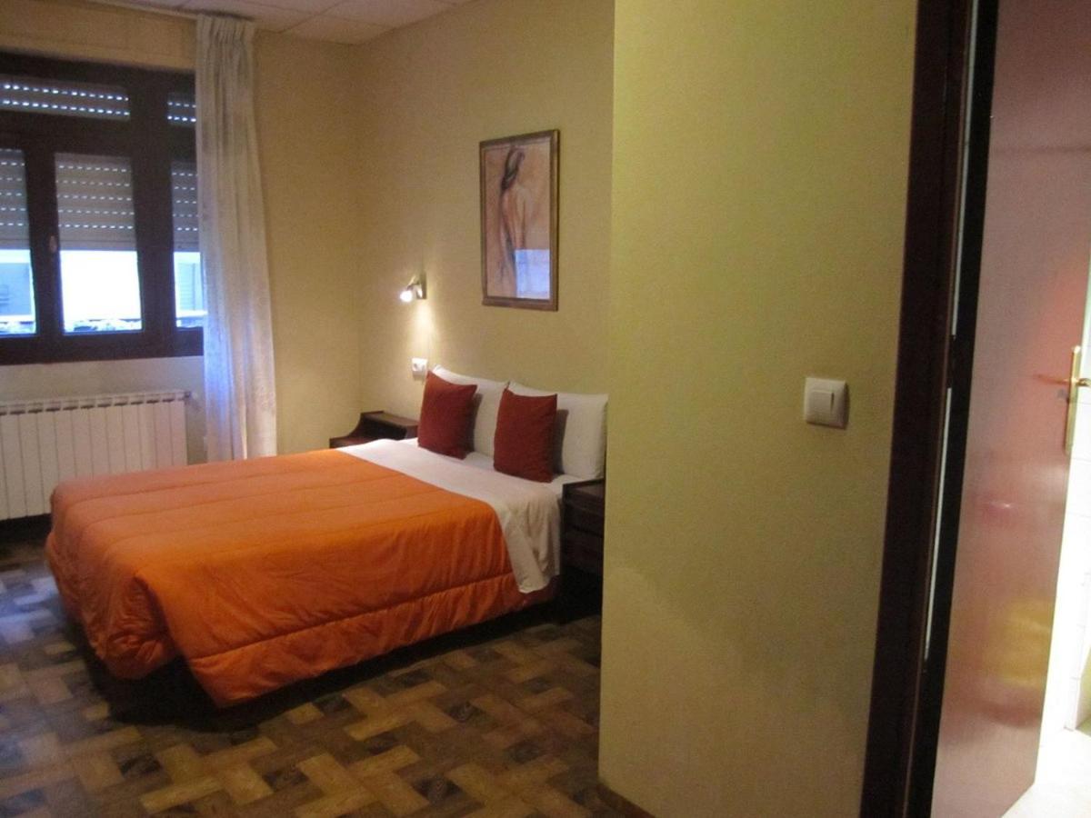 Hostal Real Vigo Exteriör bild